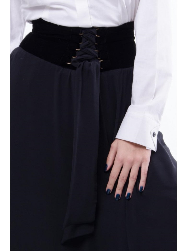 Fusta voal cu brau din catifea de matase.